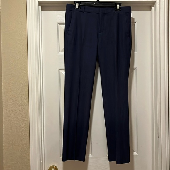 Like new Banana Republic Logan pants size 8P - Picture 1 of 3